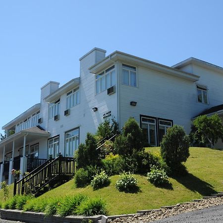 Hotel Au Petit Berger La Malbaie Exteriör bild