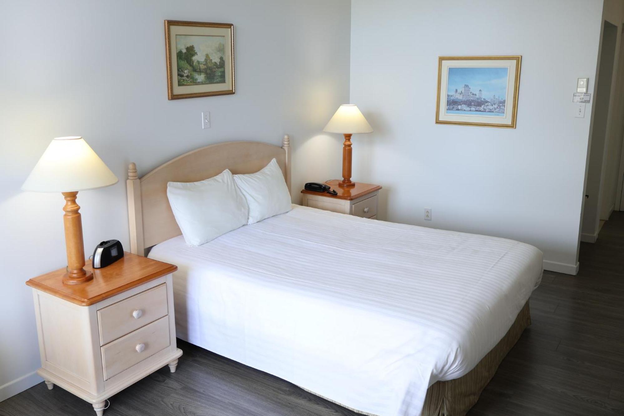 Hotel Au Petit Berger La Malbaie Exteriör bild